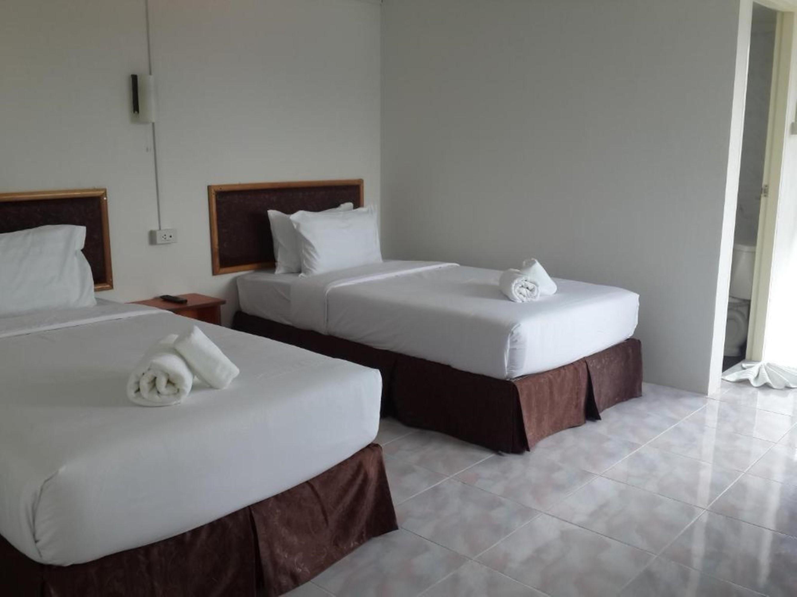 Hotel De Ratt Phuket Exterior foto